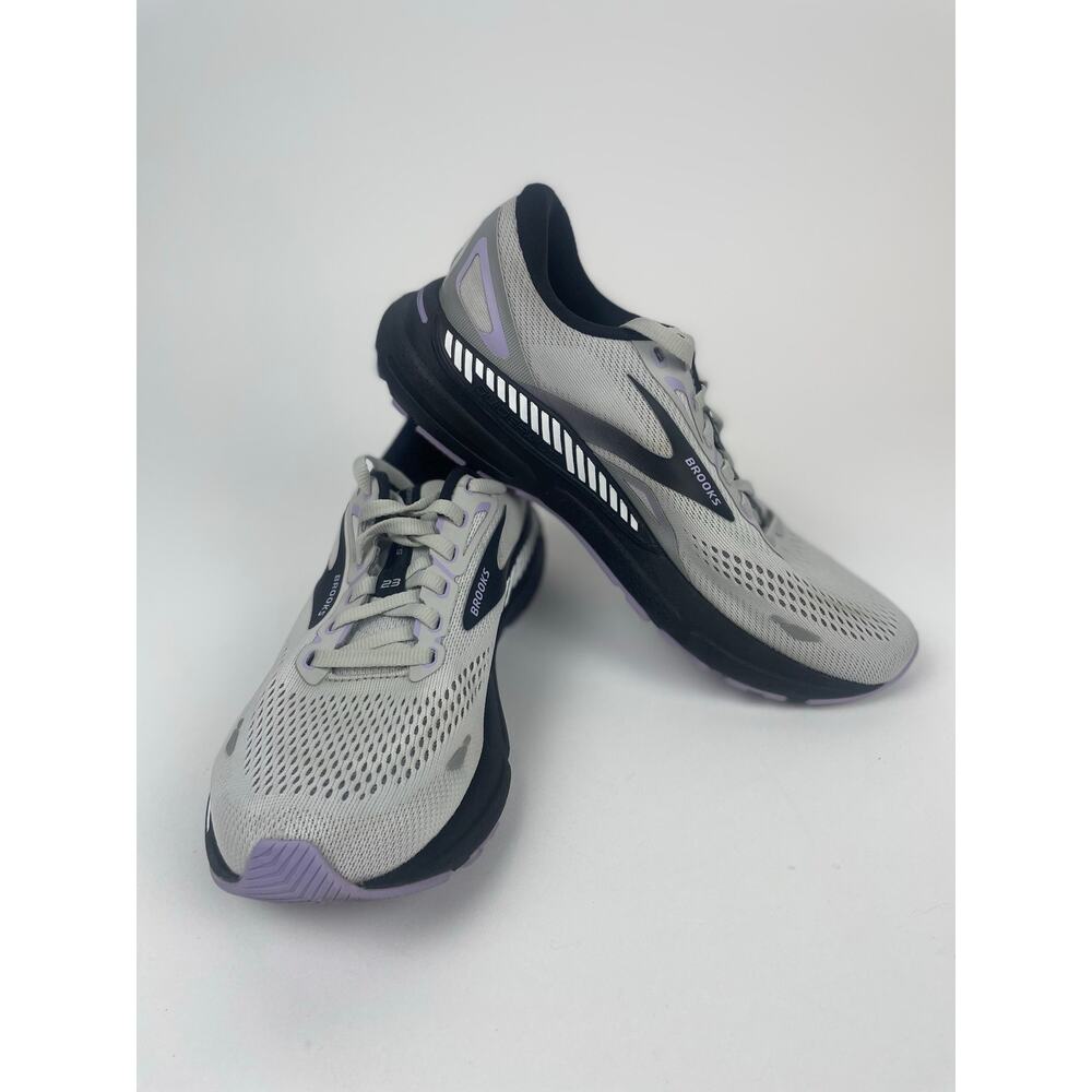 Brooks Men's Light Gray and Black Running Shoes with Lavender Accents
